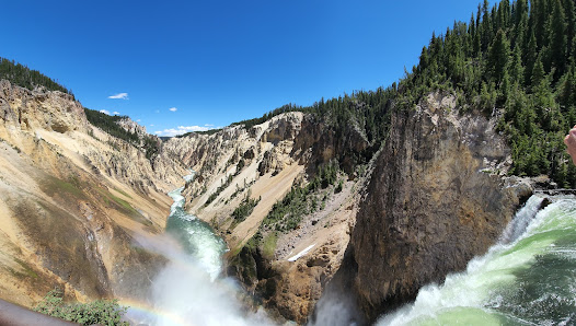 Yellowstone National Park thumb 2